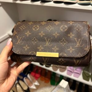 Louis Vuitton favorite handbag monogram canvas PM